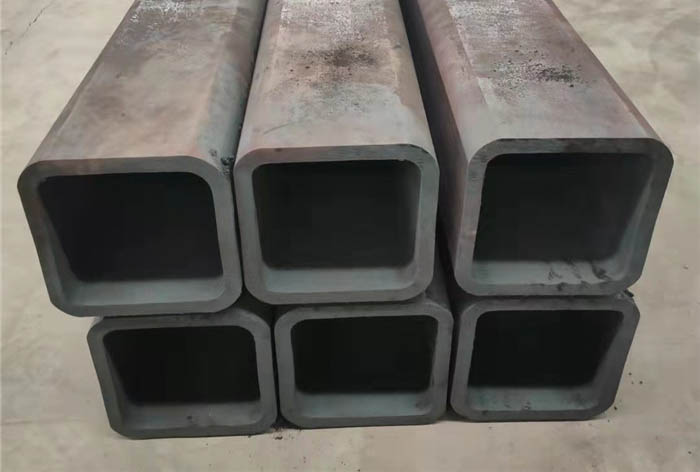 龙马潭大口径无缝方管