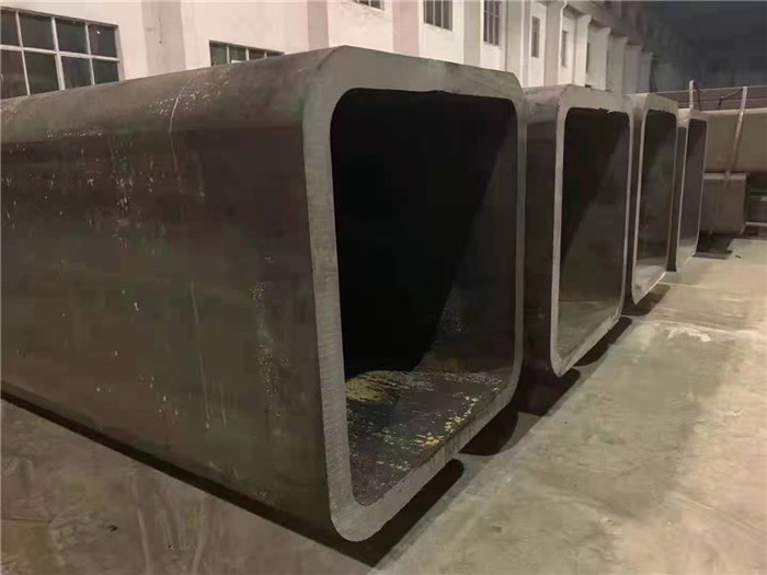 龙马潭大口径无缝方管